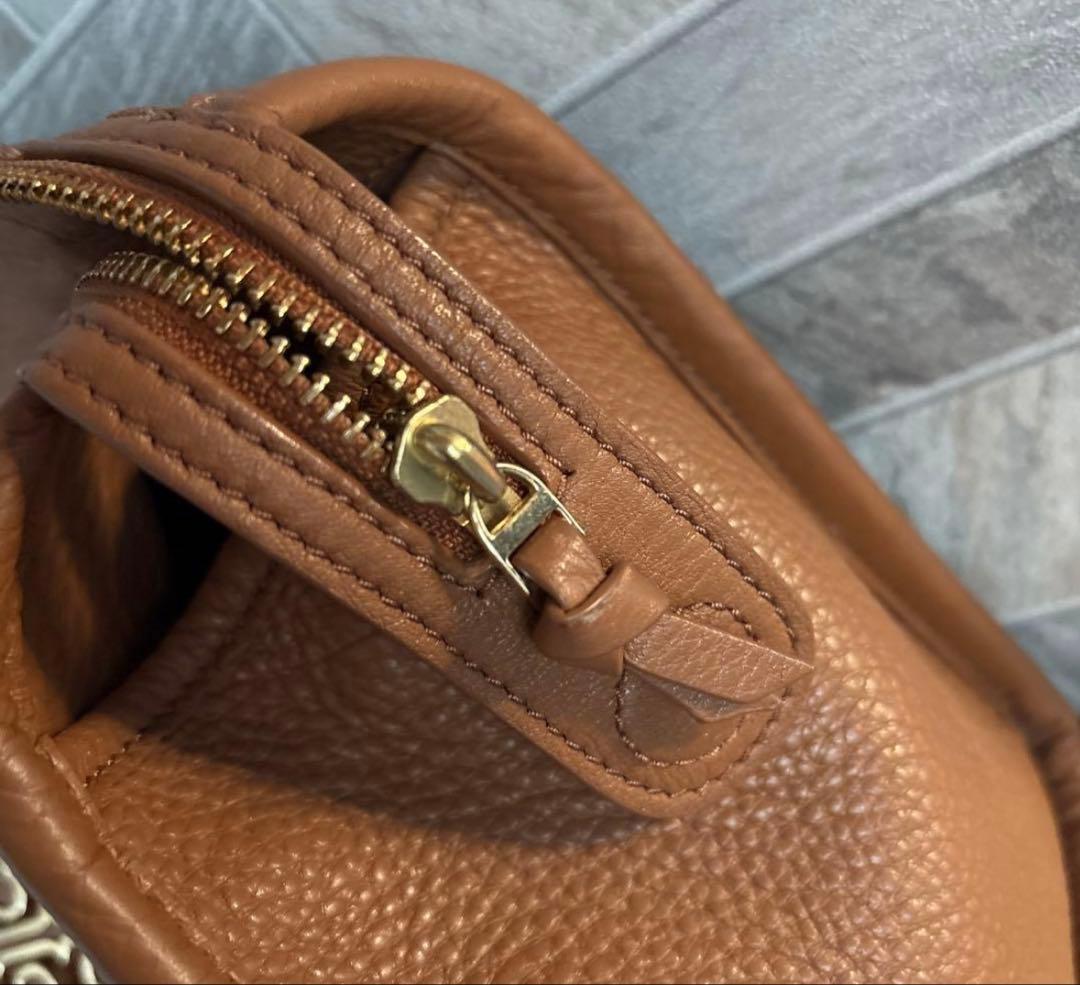 Tory Burch ブラウンレザートートバッグ