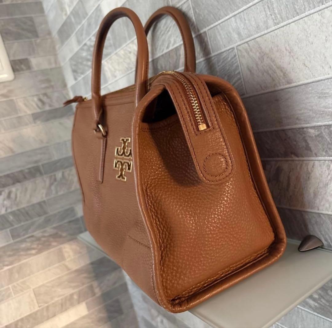 Tory Burch ブラウンレザートートバッグ