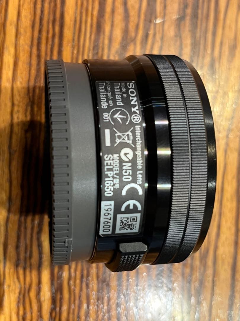 Sony E PZ 16-50mm F3.5-5.6 OSS レンズ