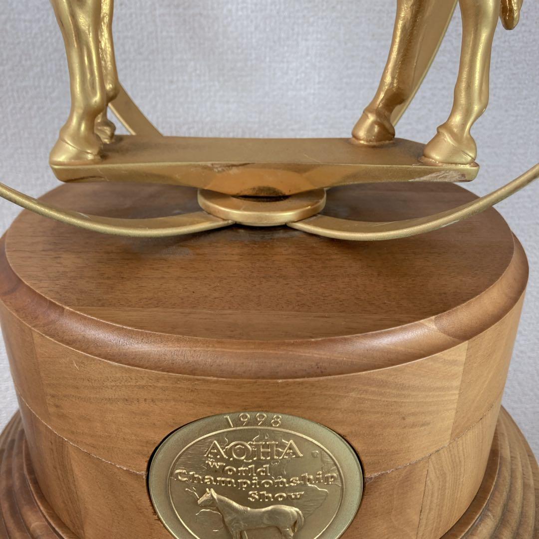 金　馬の置物　ゴールド　チャンピオンシップAQHA 1998世界選手権乗馬ショー