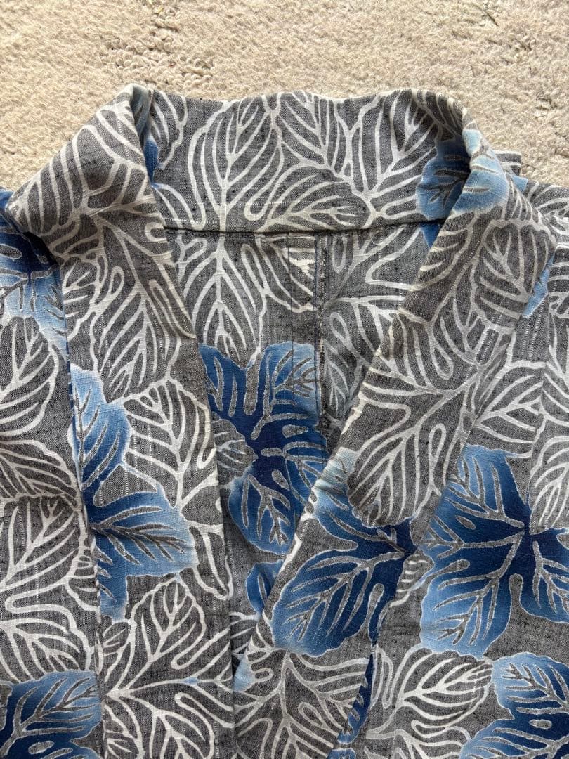 青い葉柄の浴衣　竺仙　綿紬　注染