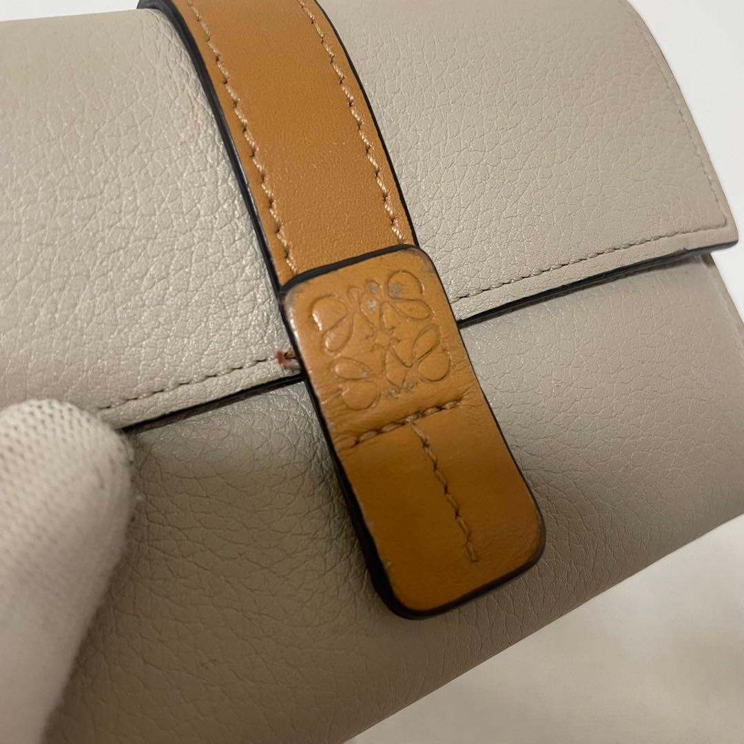 ロエベ LOEWE バーティカルウォレット 三つ折り財布