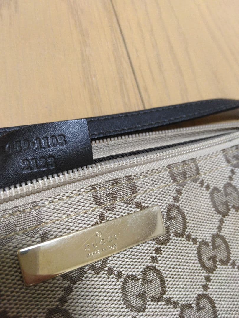 あ*ん様 GUCCI ベージュ GGパターン ハンドバッグ