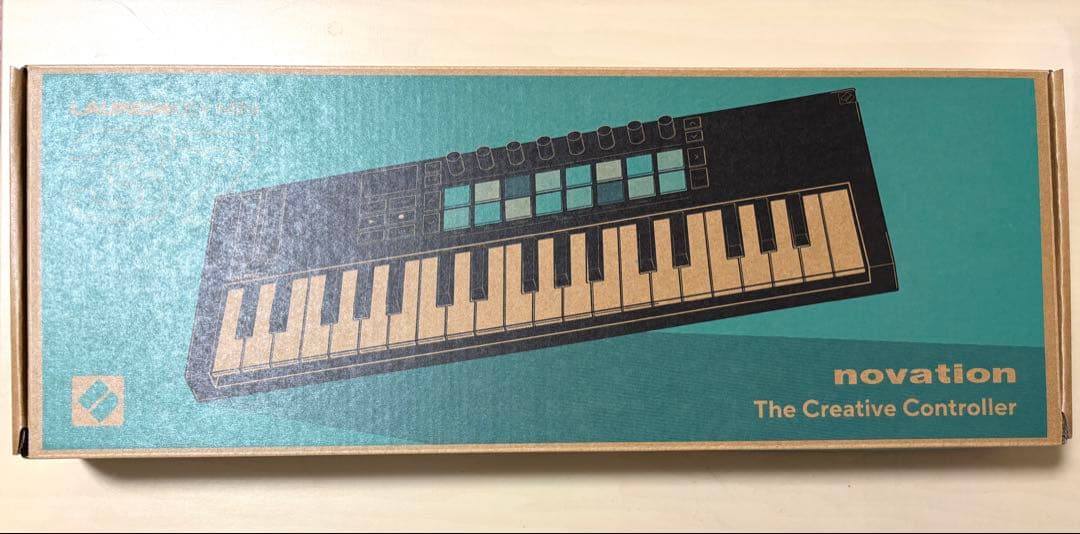 Launchkey MK4 Mini 37 midiキーボード