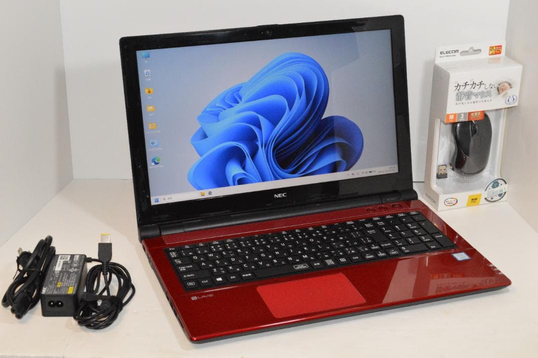 レッドLAVIE第8世代Corei7/32G/SSD1TB/新品バッテリー