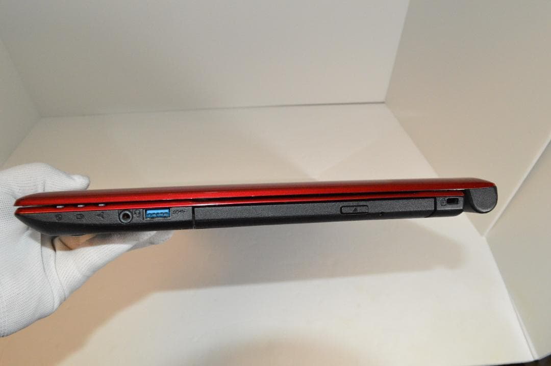 レッドLAVIE第8世代Corei7/32G/SSD1TB/新品バッテリー