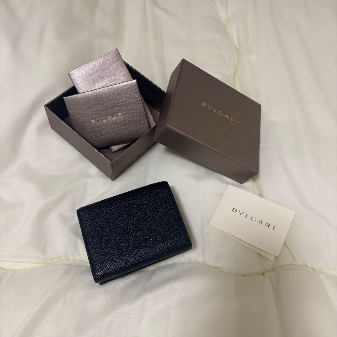 BVLGARI ブラックレザー 三つ折り財布