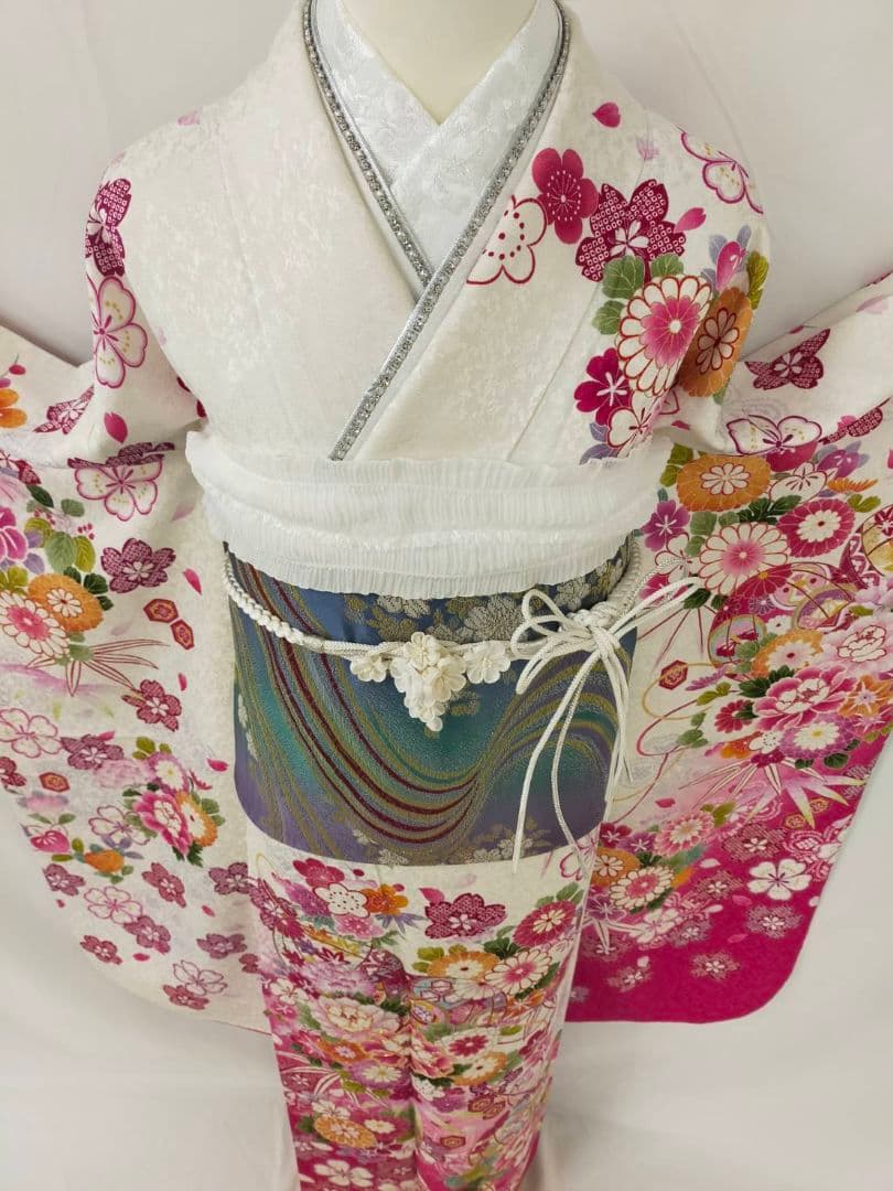 売約済み【まだ間に合う】★★正絹　プリンセススタイル　振袖3点セット★★