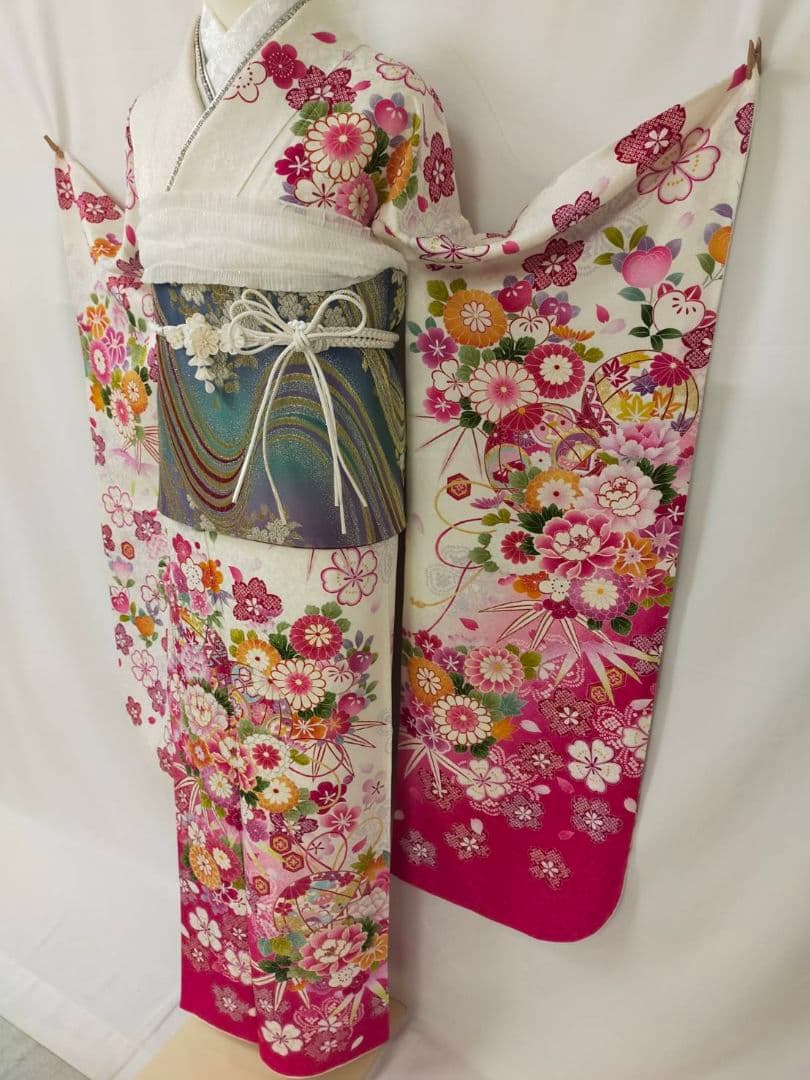 売約済み【まだ間に合う】★★正絹　プリンセススタイル　振袖3点セット★★