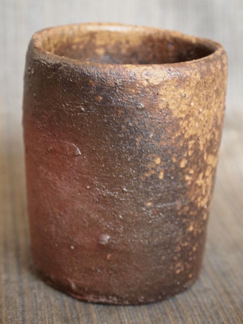 人気作家★竹中健次【師：伊勢崎淳】★備前麦酒呑★共箱・布・栞