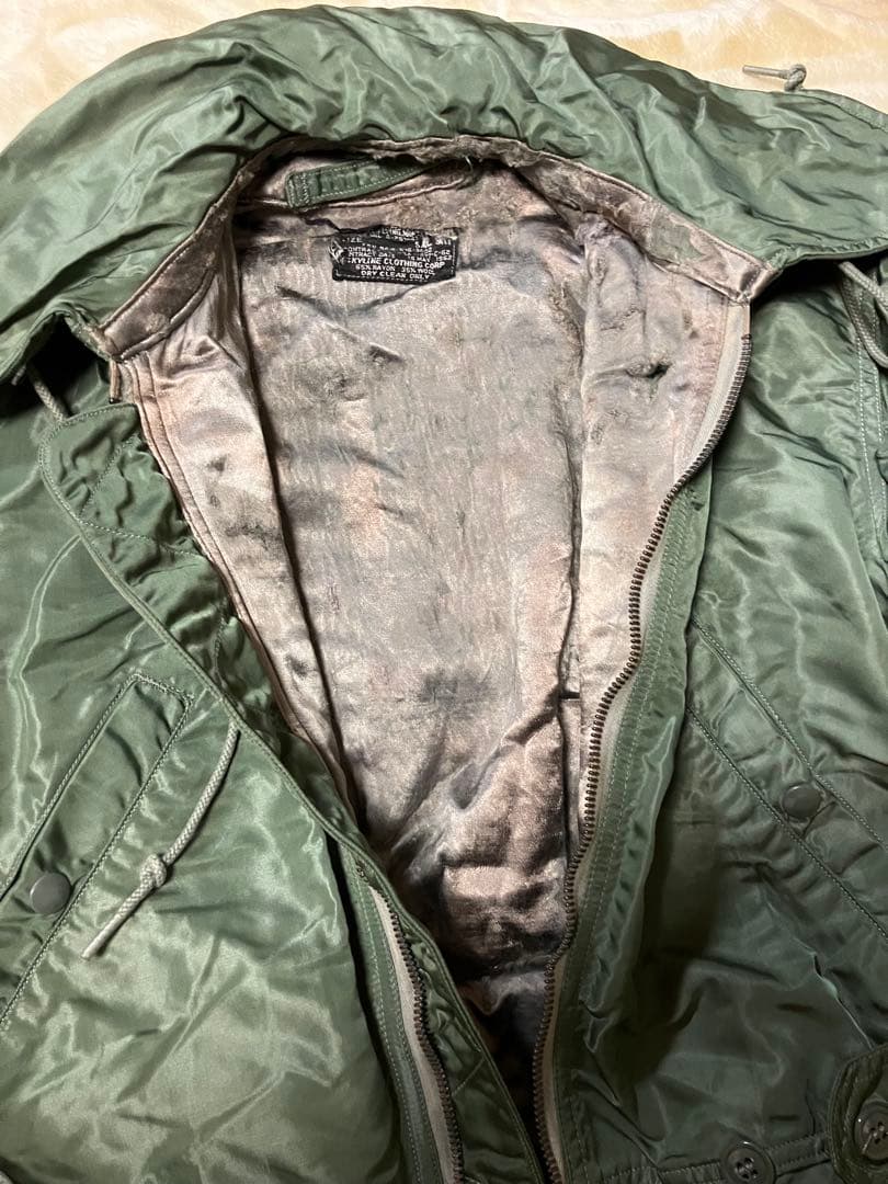 赤　米軍実物　60's CWU-1/P