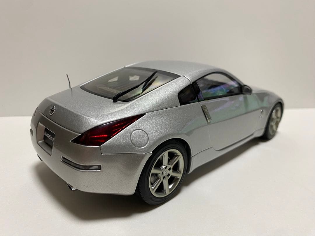 日産 フェアレディZ Autoart 350Z 33 1/18