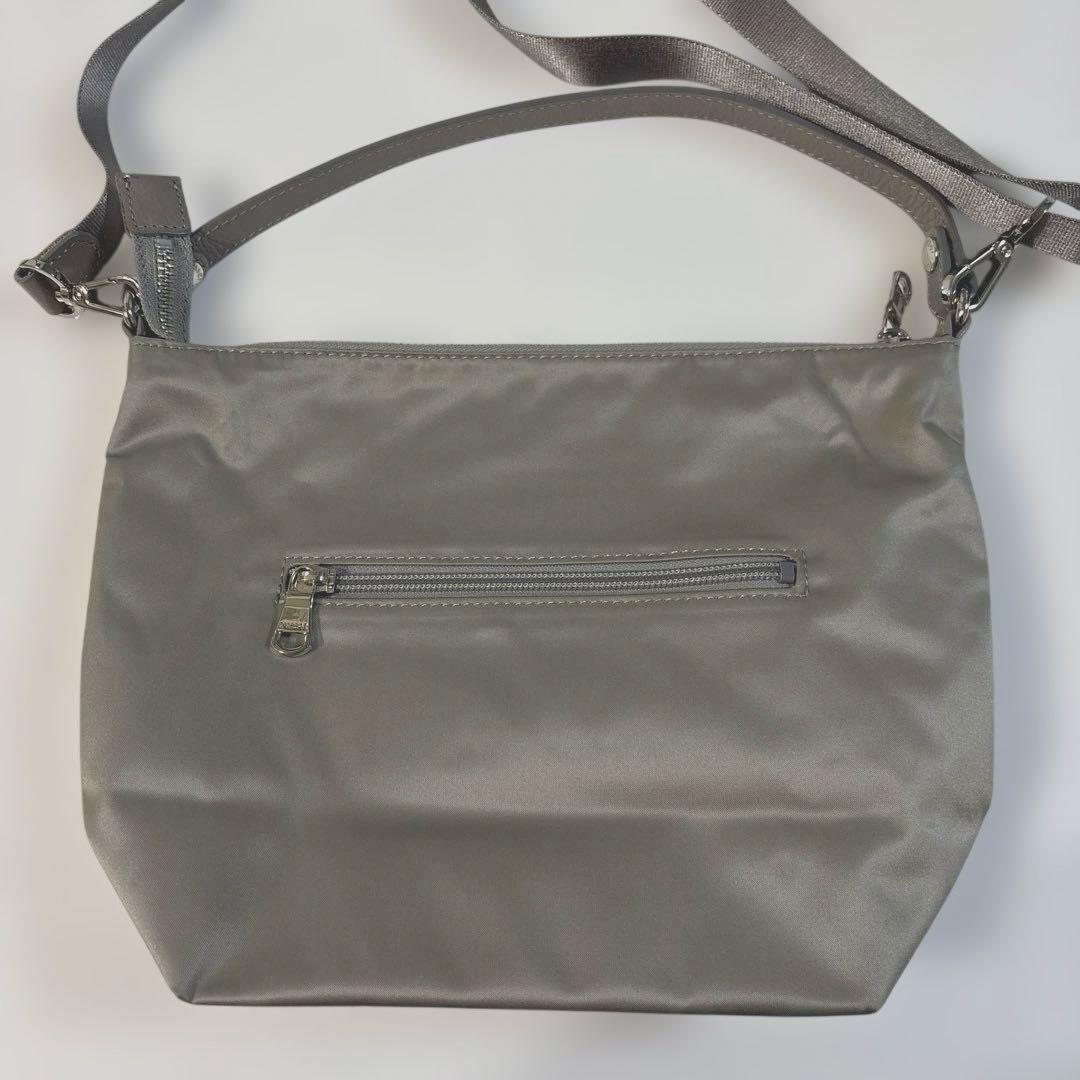 超美品ラシット今期クラウズナイロンシンプルショルダーバッグ2way