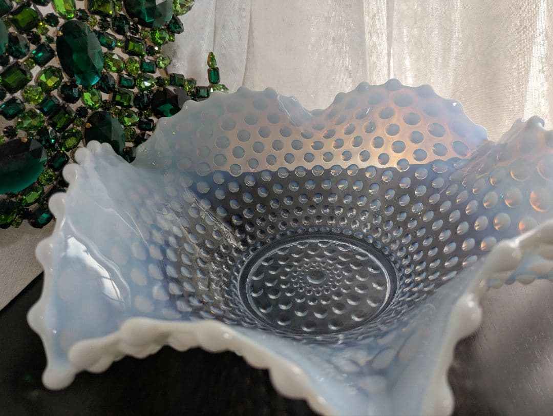 Duncan Miller社　ラージブルーオパルセントホブネイル　フリルボウル