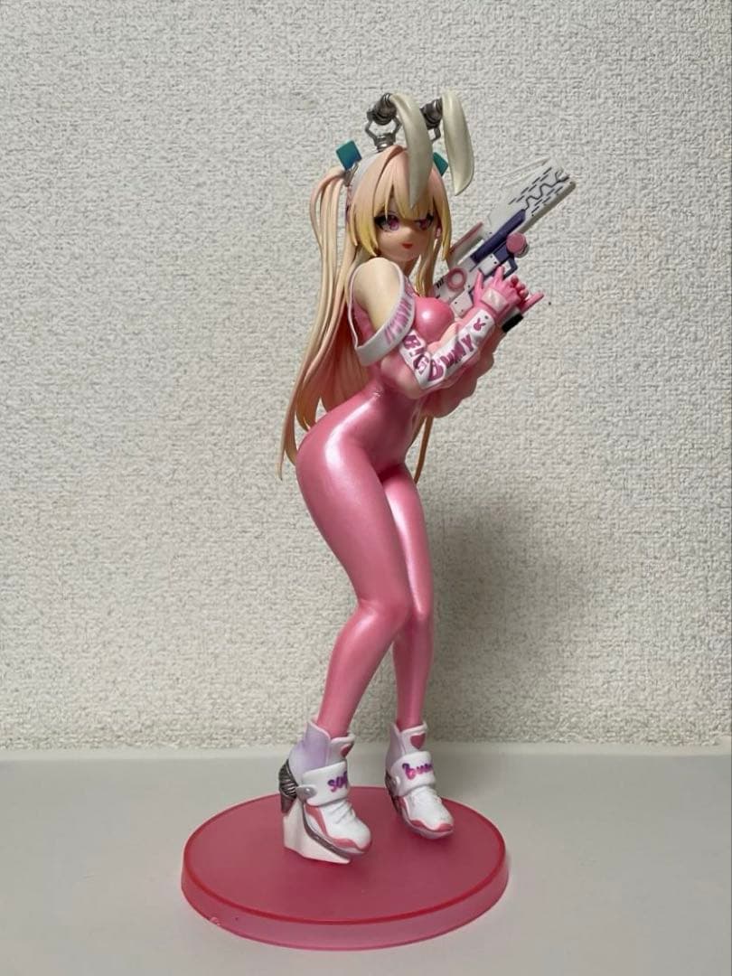 Super Bunny 1/6 完成品フィギュア