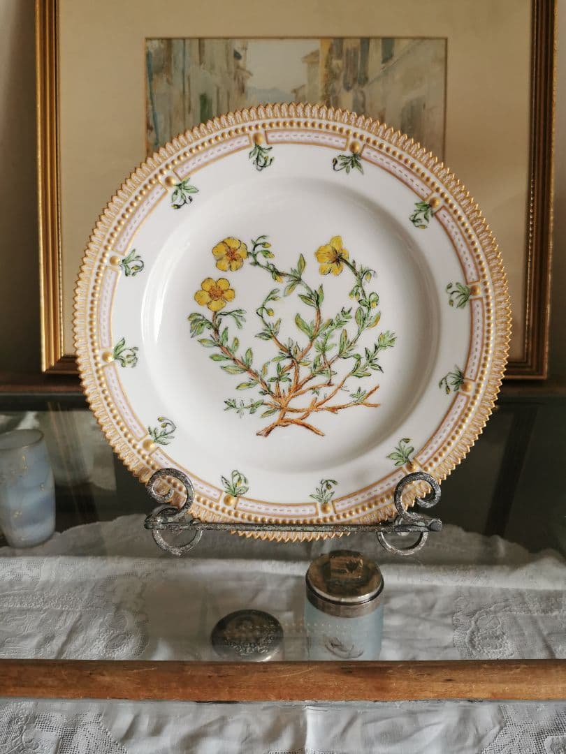 ロイヤルコペンハーゲン至宝φ25フローラダニカ 岩薔薇ヘリアンテム・ヌンムラリム