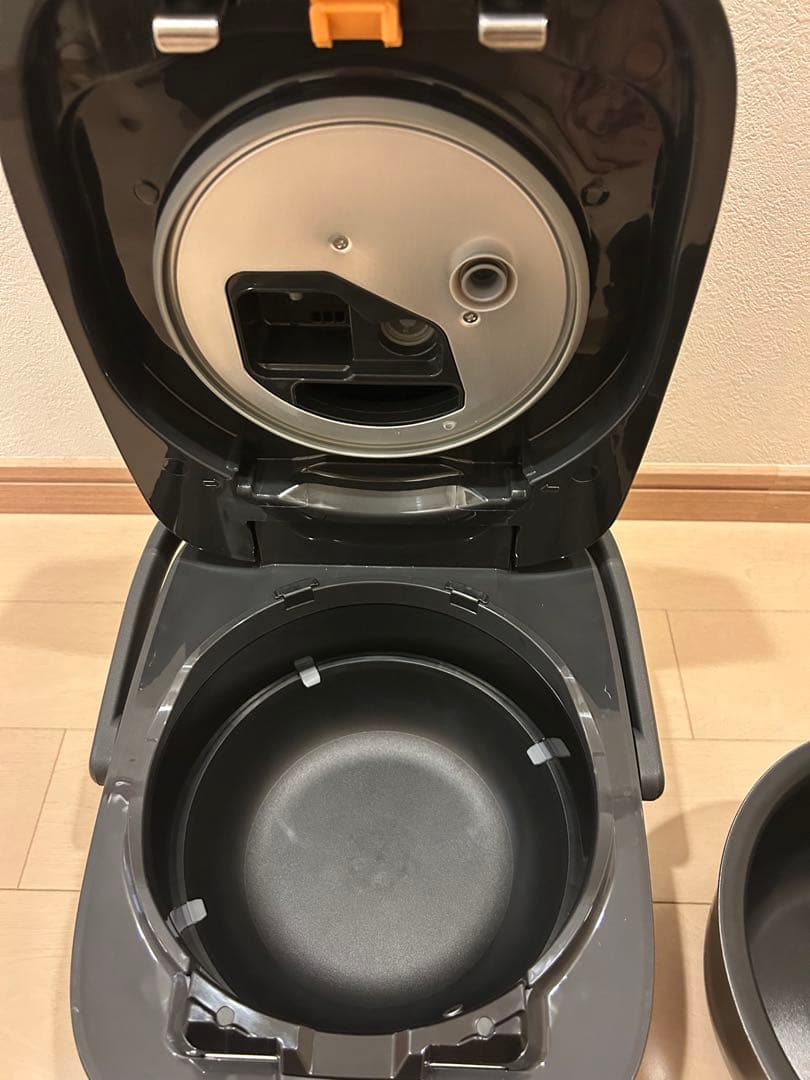 象印マホービン 炊飯器 5.5合 ブラック NW-BA10-BA