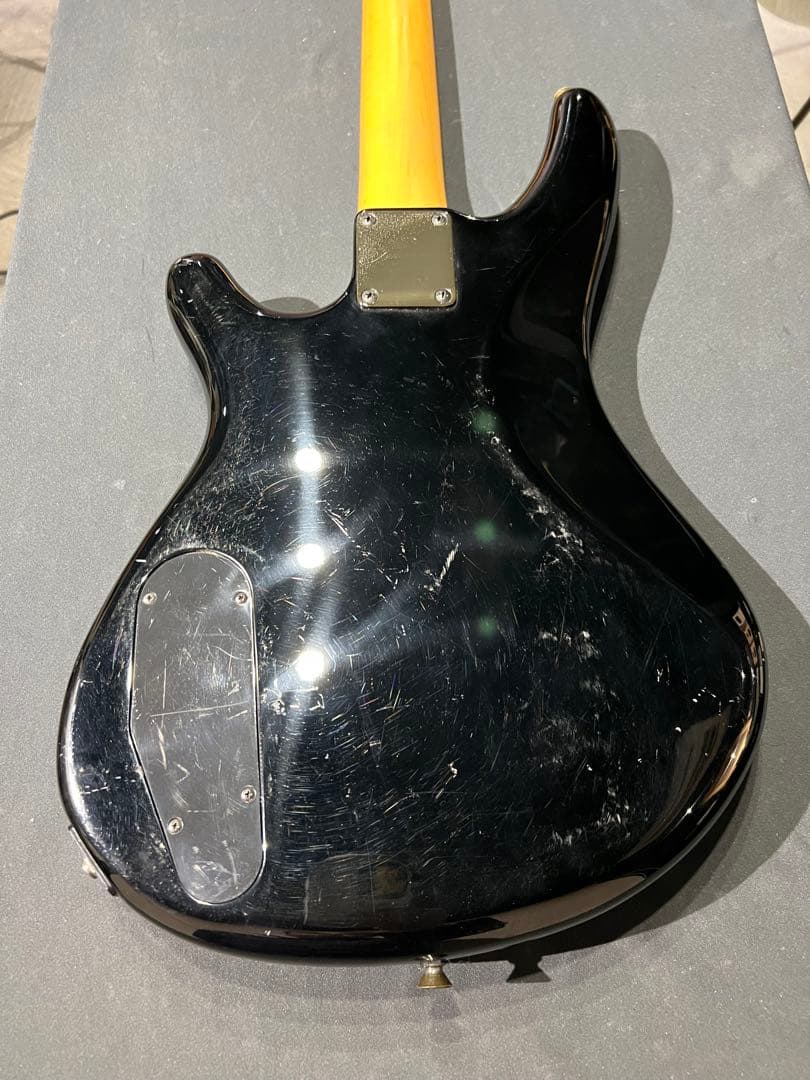 ヤマハ　motionB made in japan red burst