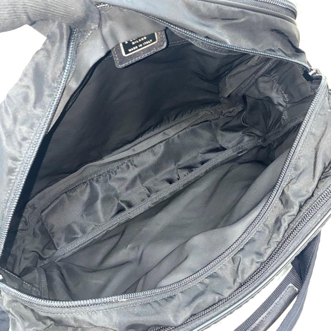 極美品✨プラダ　ナイロン　2wayハンドバッグ　ビジネス　肩掛け　A4収納可　黒