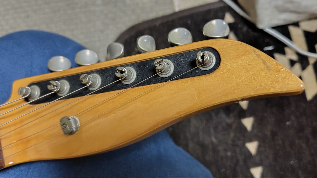 トーカイ。タルボエレキギター中古ジャンク