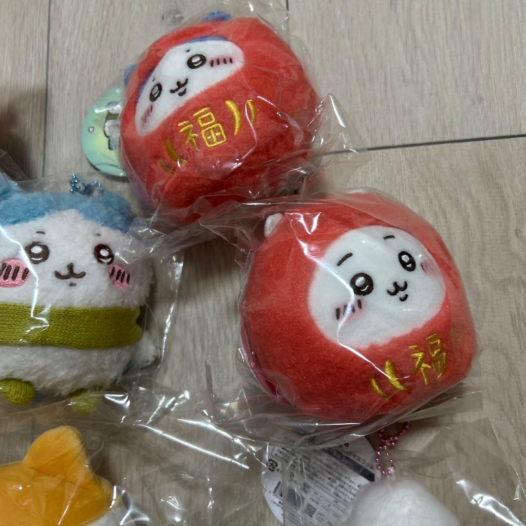 ちいかわ　ぬいぐるみ11個セット 招福　ハチワレ　おかおバッジ　ダルマ　寄生