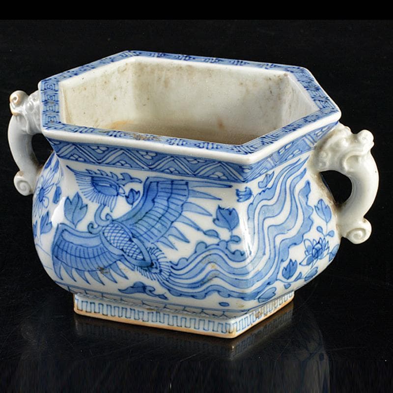 瀬戸焼　古瀬戸　染付　鳳凰花文　双耳六角香炉　M　R7342