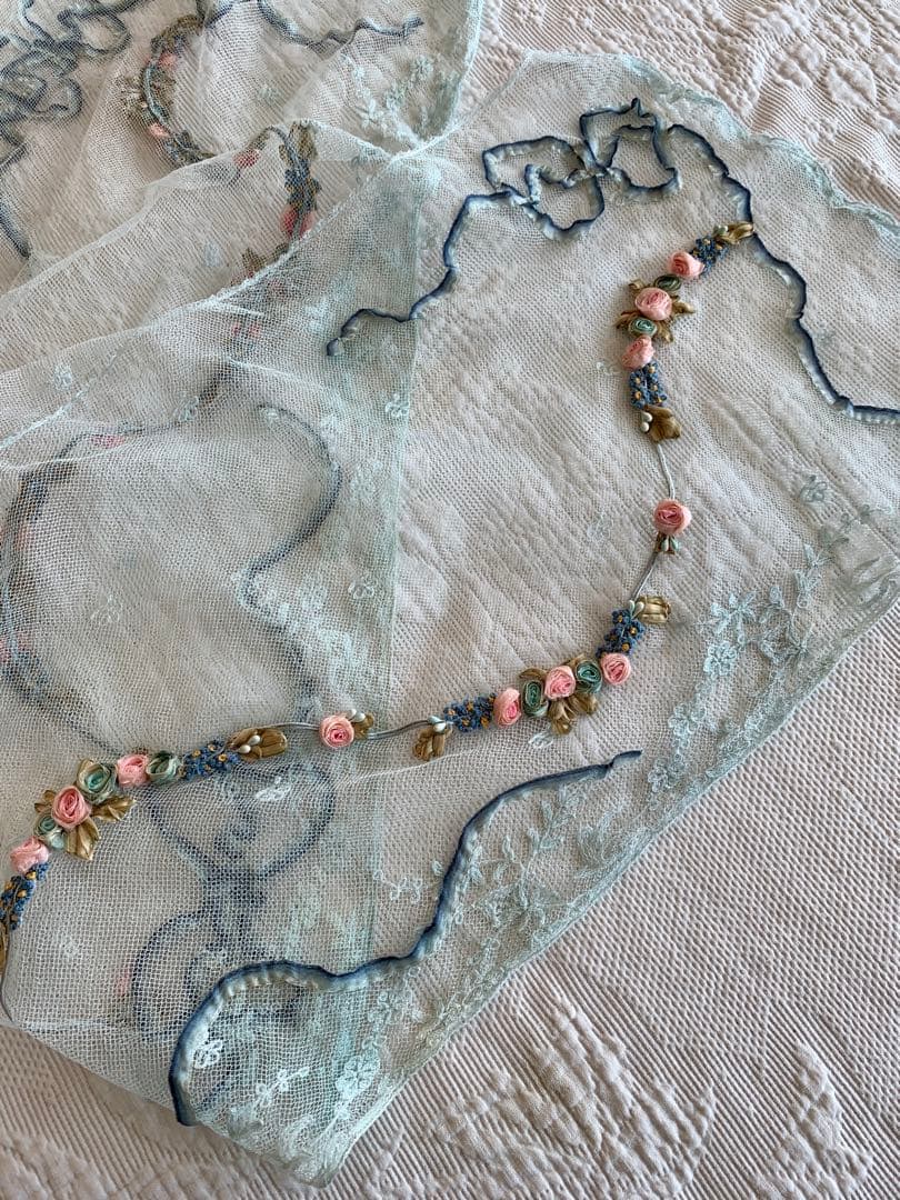 ま*ん様 フランスアンティークチュールレースヴェール※ロココローズモチーフリボン