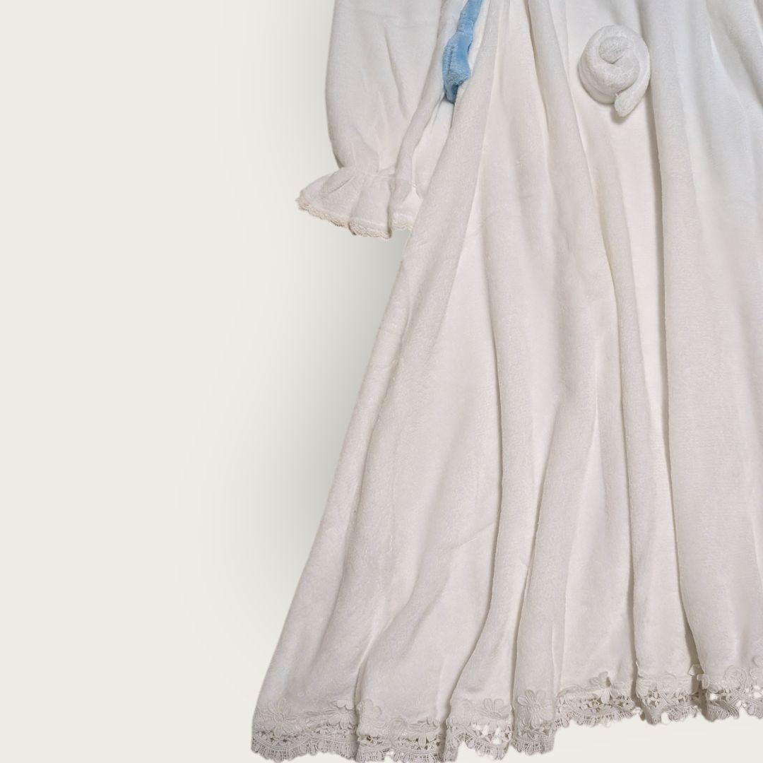 新品未使用　フェイバリット　サンリオ　シナモロール　着る毛布　ルームウェア