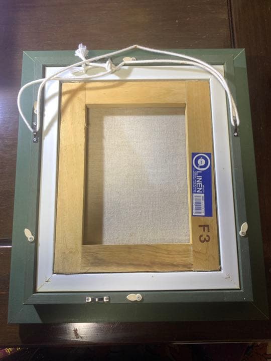 絵画　山のように大きな女性像です。