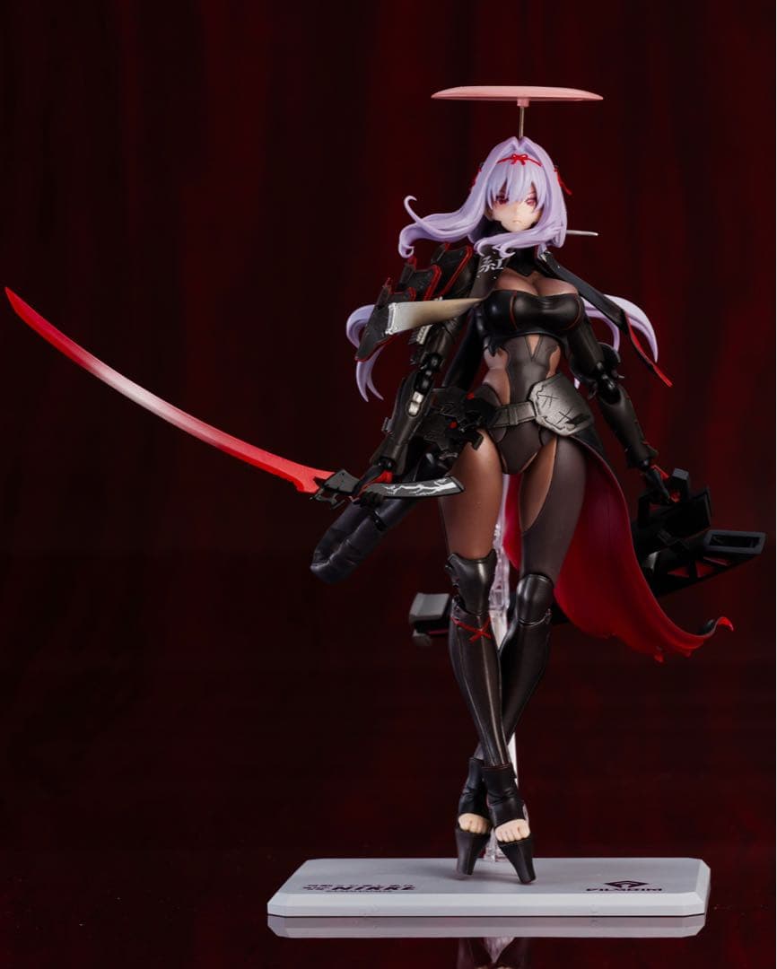 MADHANDS　BIG シリーズ可動カラーレジン　勝利の女神　NIKKE　紅蓮