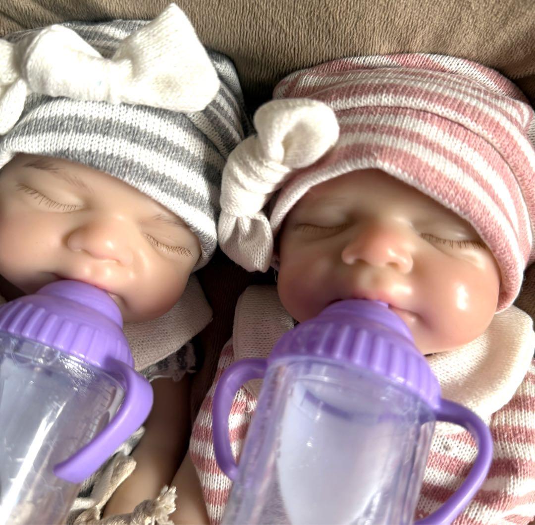 ★新品★リボーンドール フルシリコン 仲良し双子ベビーちゃん♥女の子33cm