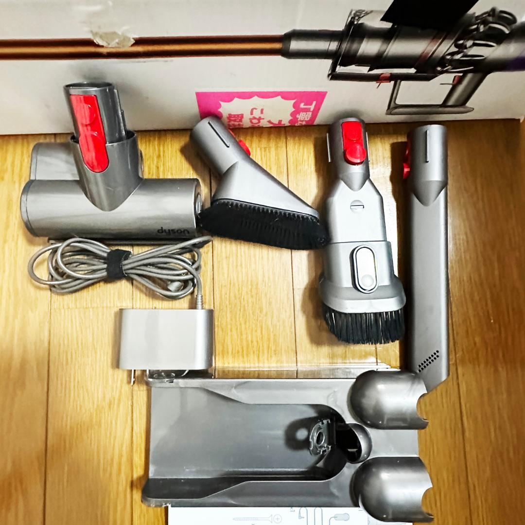 動作確認済　ダイソン　コードレスクリーナー　掃除機　dyson　SV12　V10