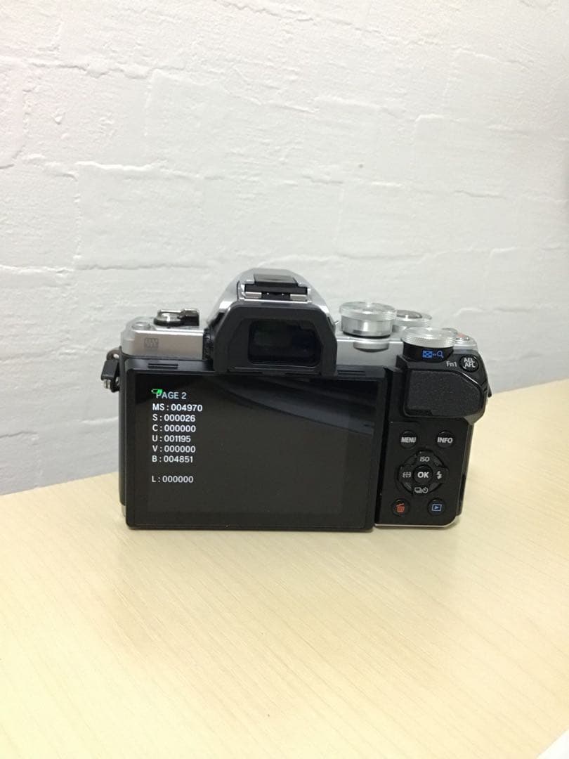 デジタルカメラ OLYMPUS OM-D E-M10 Mark III