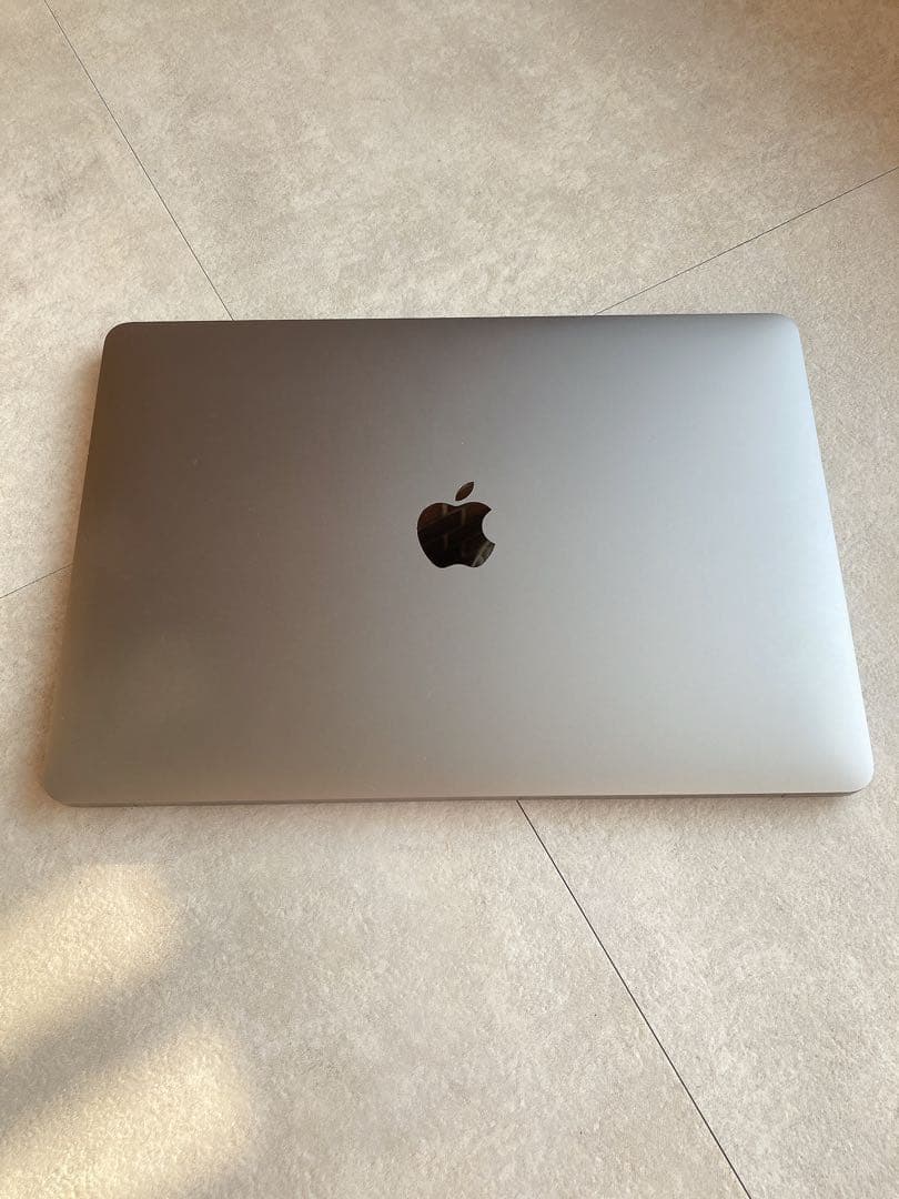 Apple MacBook 13incスペースグレー2016 8GB 251GB
