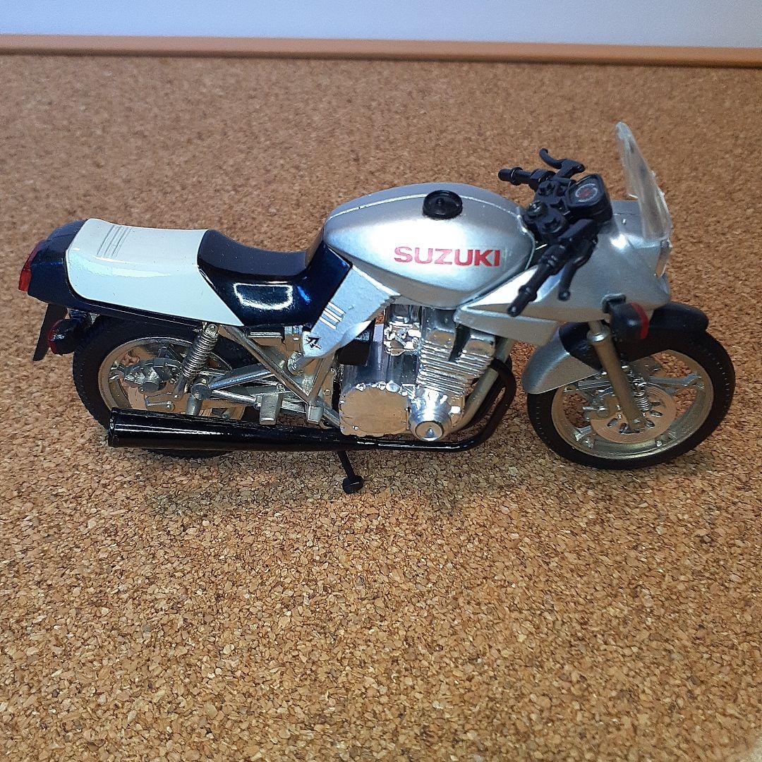 ダイヤペット スズキKATANA 2種