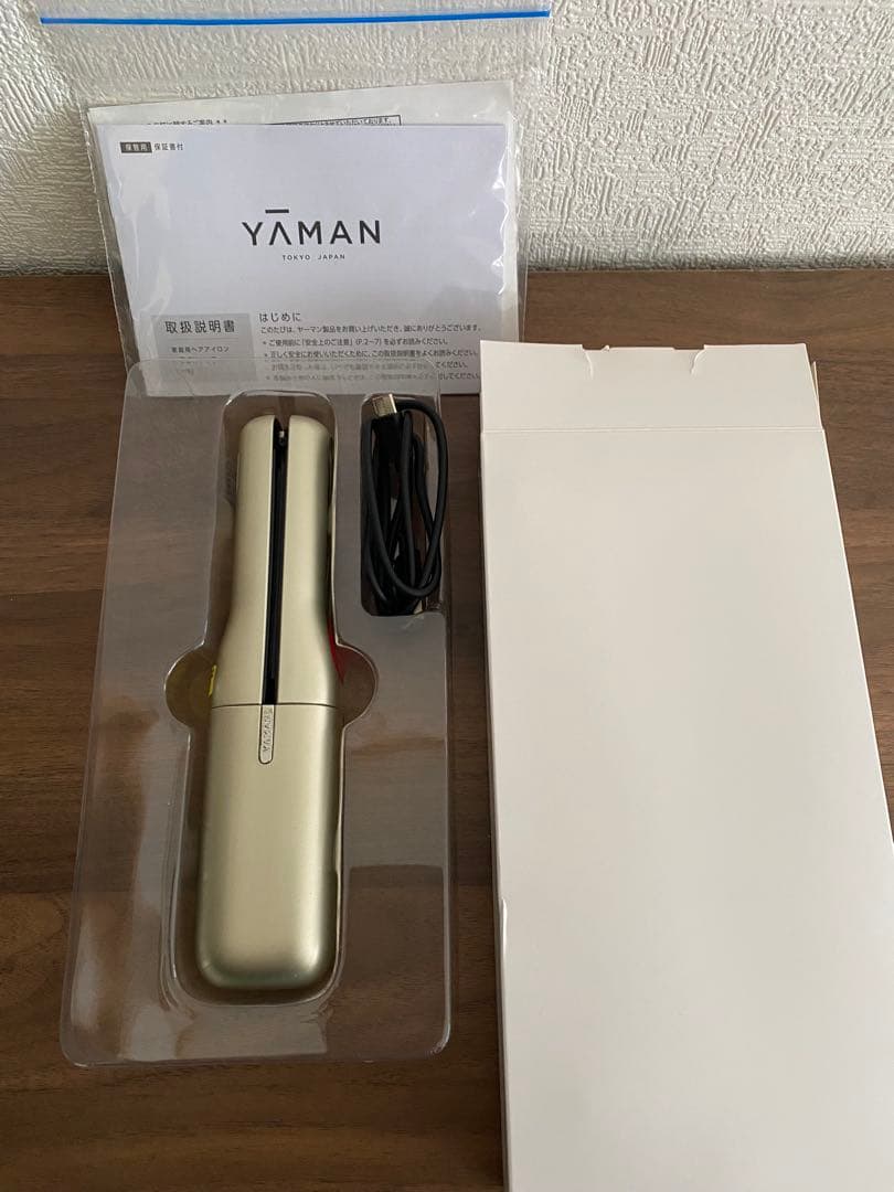 【新品未使用】YAMAN ヘアアイロンボリューマー　YJHB2N