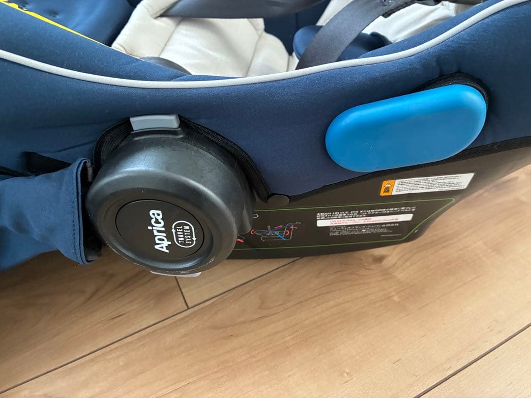 アップリカ スムーヴTS インファントカーシート　ISOFIXベース セット