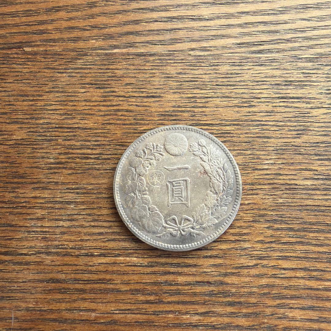 ✨明治八年✨1円銀貨✨龍デザイン✨