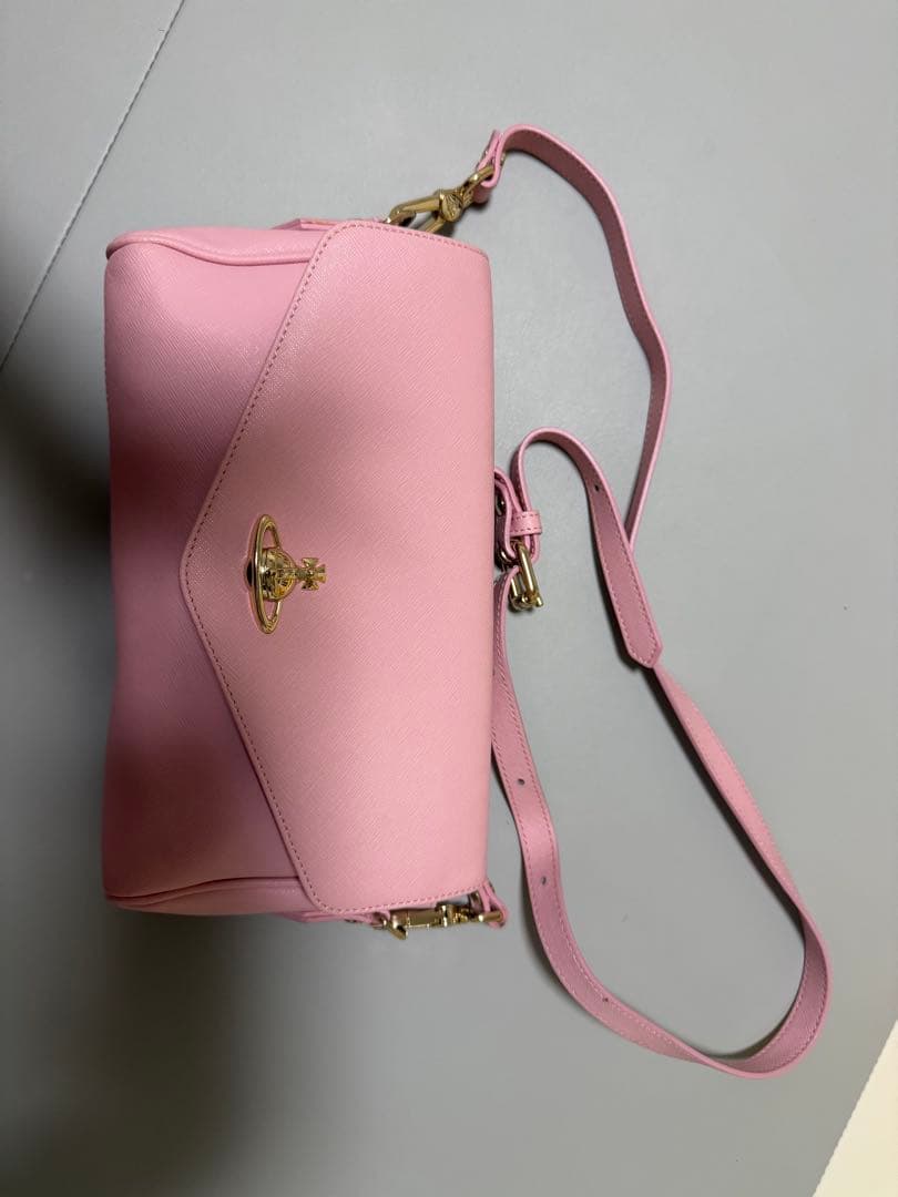 Vivienne Westwood ヴィヴィアンウ ショルダーバッグ
