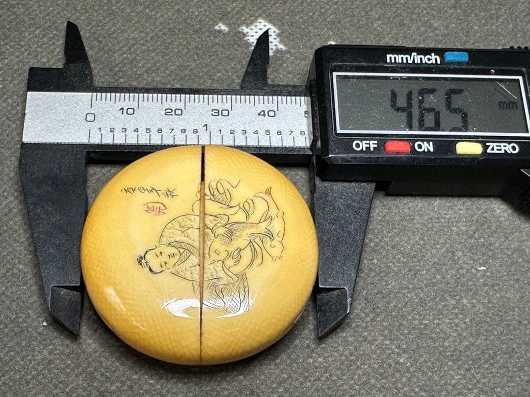 極上　印籠　根付　時代物　天然素材　アンティーク　和彫　骨董　飾り物　古美術品