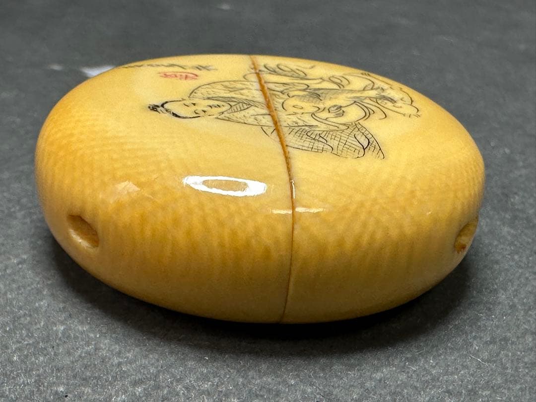 極上　印籠　根付　時代物　天然素材　アンティーク　和彫　骨董　飾り物　古美術品