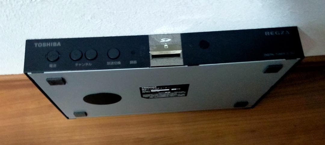東芝 REGZA　デジタルチューナー D-TR1
