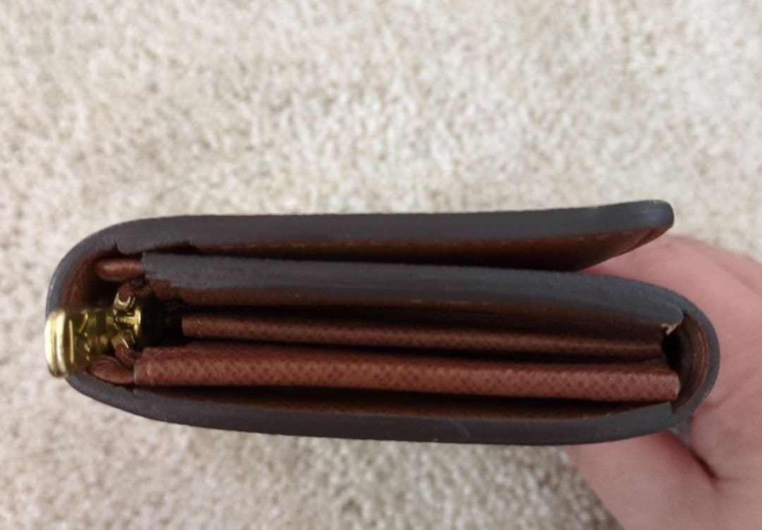 ルイ・ヴィトン　L字型折り財布