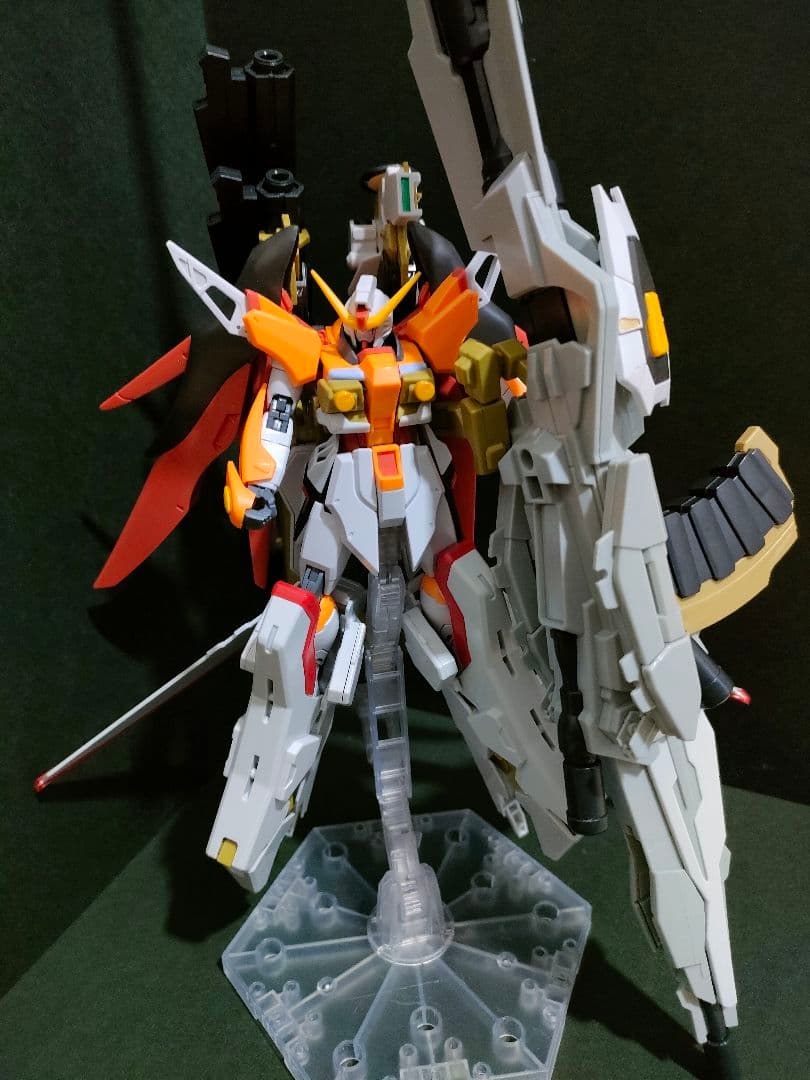 HG デスティニーガンダム(ハイネ専用機)＆ゼウスシルエット[海外製]
