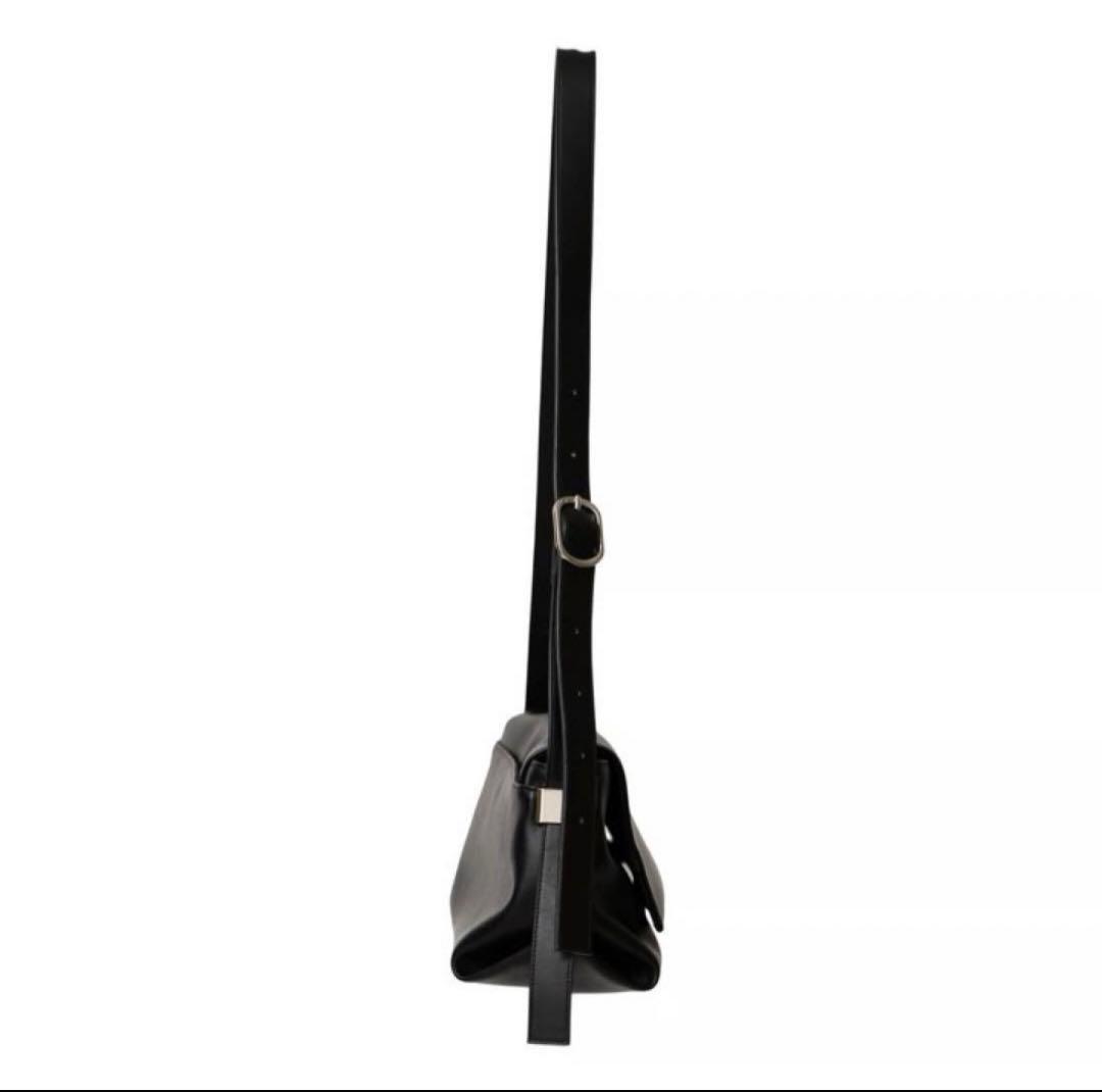 SIMYON シミョン ショルダーバッグ ブラック　川上桃子