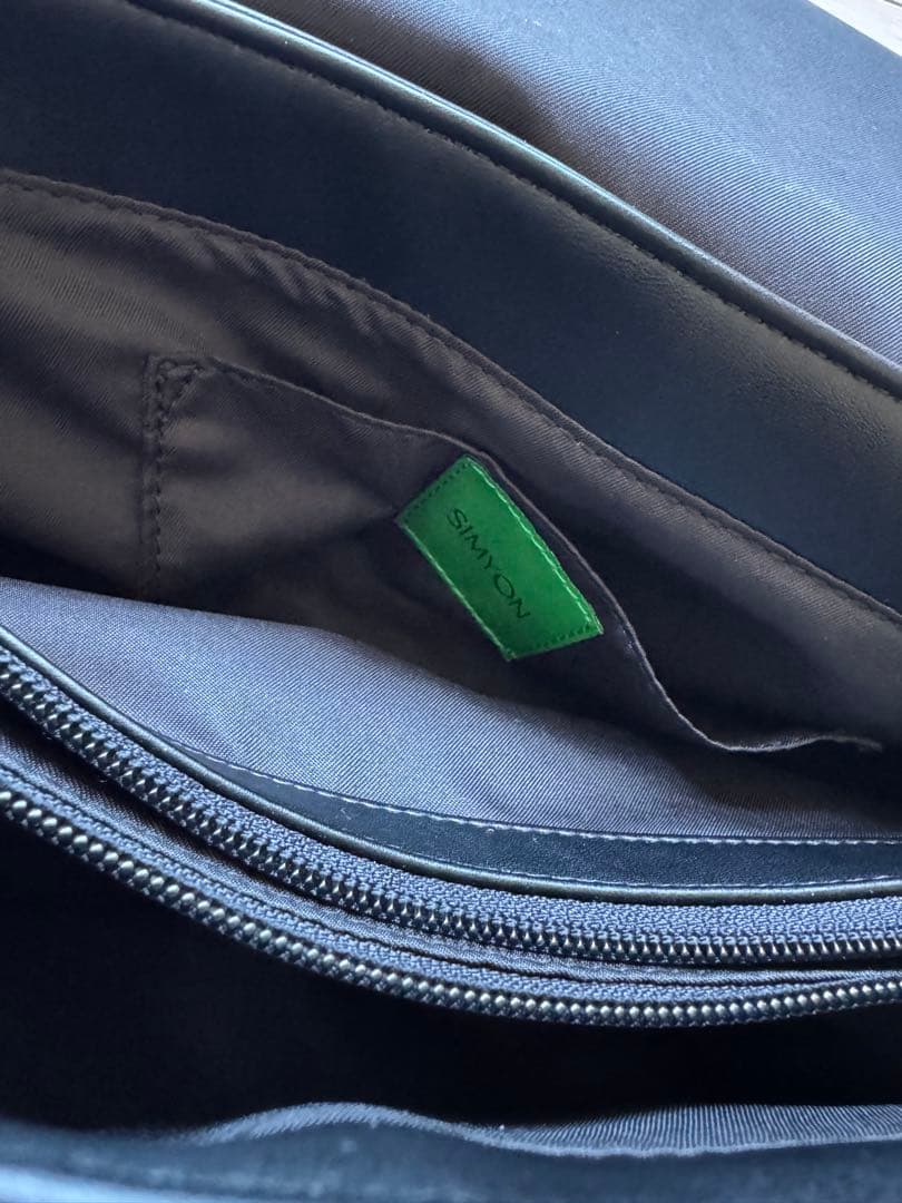 SIMYON シミョン ショルダーバッグ ブラック　川上桃子