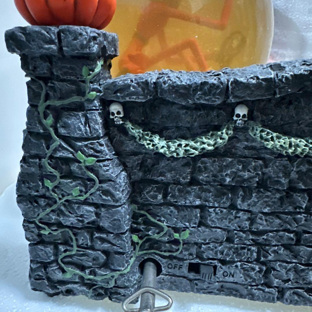 ディズニー　ナイトメアビフォアクリスマス　ジャック・スケリントン スノードーム