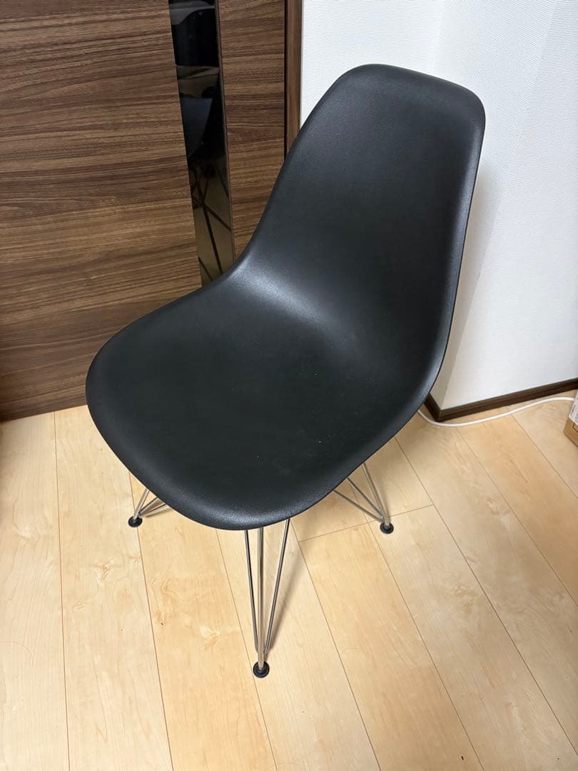 ヒロチHerman Miller イームズ　サイドシェルチェア