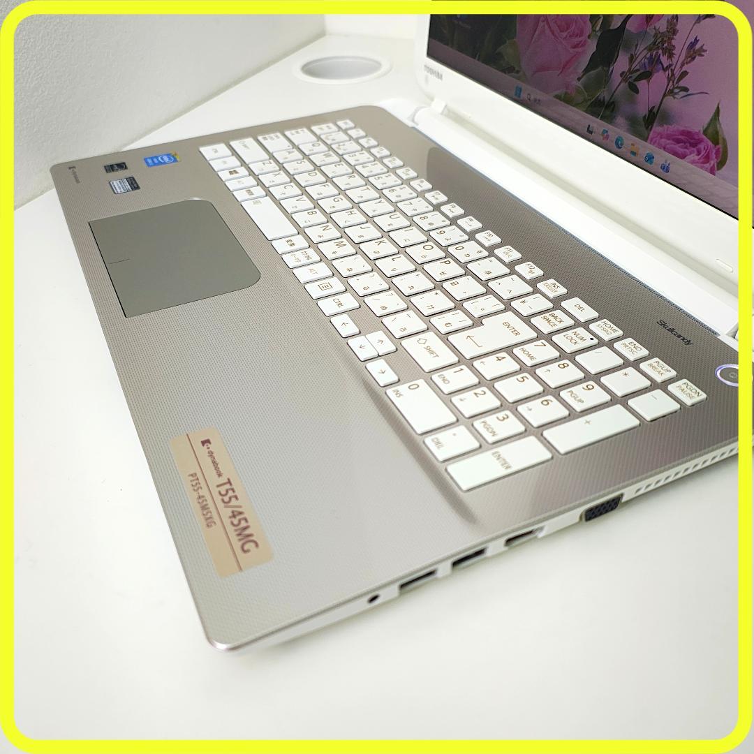 美品　windows11　ノートパソコン⭐️新品SSD256GB　カメラ　791