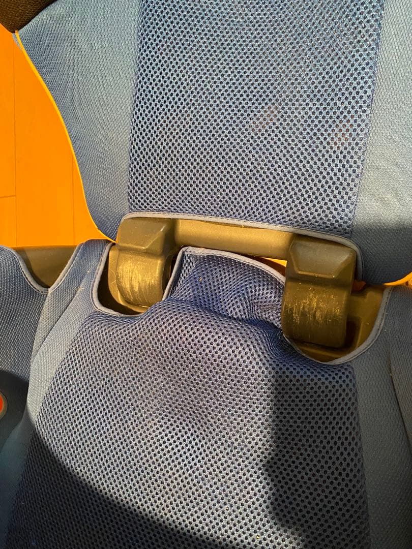 RECARO チャイルドシート アールワン　青　ターマックブルー　美品中古です